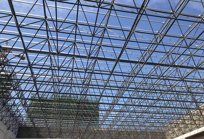 平谷管桁架结构在高速公路等桥梁工程中的应用分析